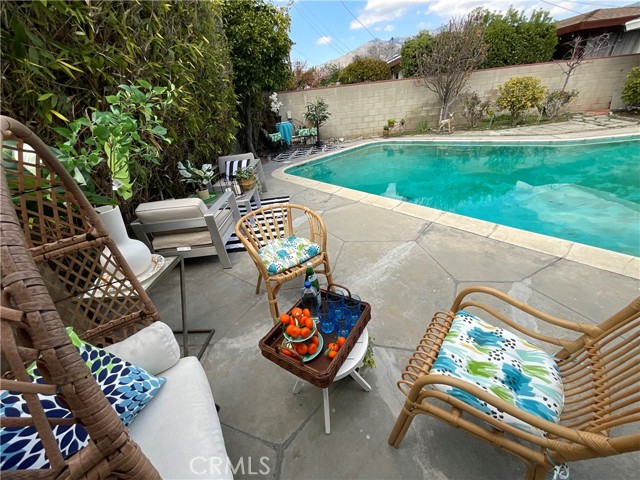 pool area casual seating