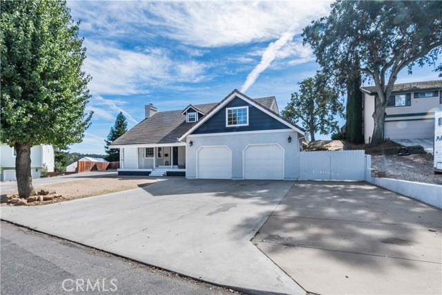 Detail Gallery Image 4 of 31 For 1946 Wood Duck, Paso Robles,  CA 93446 - 5 Beds | 3 Baths