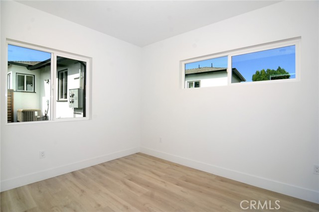 Detail Gallery Image 4 of 6 For 6442 Bertrand, Reseda,  CA 91335 - 1 Beds | 1 Baths