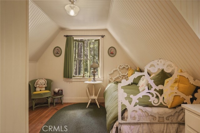 655 Cottage Grove Drive, Lake Arrowhead, CA 92352