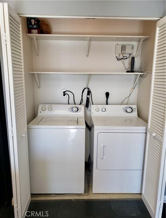 388 E Ocean Boulevard, Long Beach CA: https://media.crmls.org/medias/cbf2e770-7f77-4547-a03d-4583f92f9397.jpg