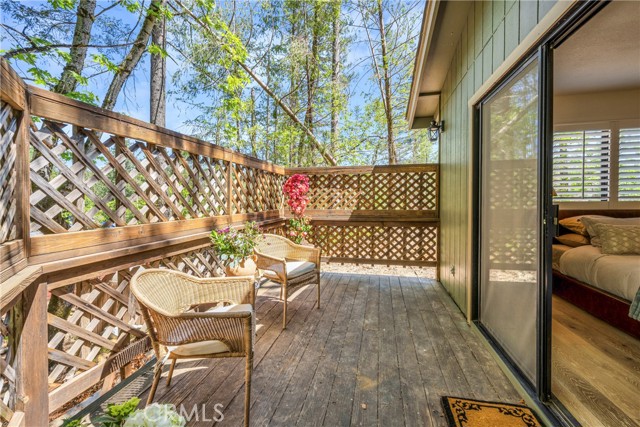 17380 Parnassus Drive, Cobb CA: https://media.crmls.org/medias/cbf47d9e-286e-4a4c-ae74-e407c23eaea6.jpg