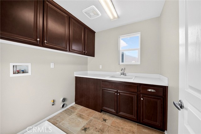 Detail Gallery Image 29 of 55 For 11775 Silver Birch Rd, Corona,  CA 92883 - 4 Beds | 3 Baths