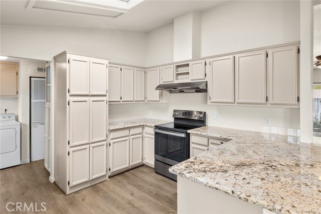 Detail Gallery Image 5 of 25 For 2050 Springfield #212,  Chico,  CA 95928 - 2 Beds | 2 Baths