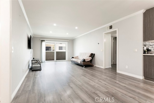 Detail Gallery Image 5 of 22 For 500 Jackson Pl #317,  Glendale,  CA 91206 - 2 Beds | 2 Baths