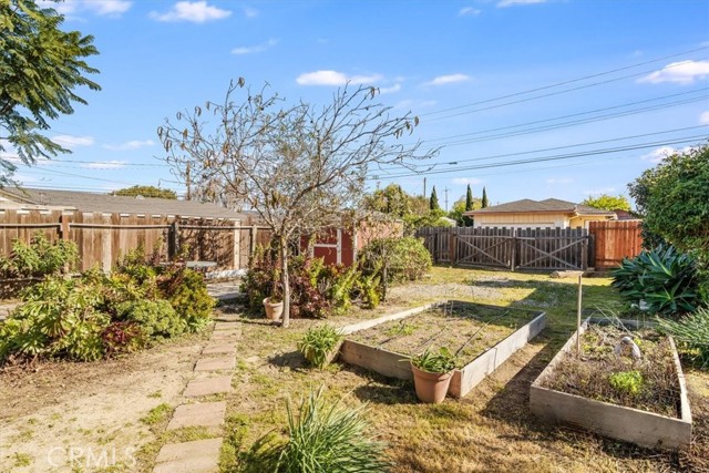 Detail Gallery Image 22 of 28 For 230 N D, Lompoc,  CA 93436 - 3 Beds | 2 Baths