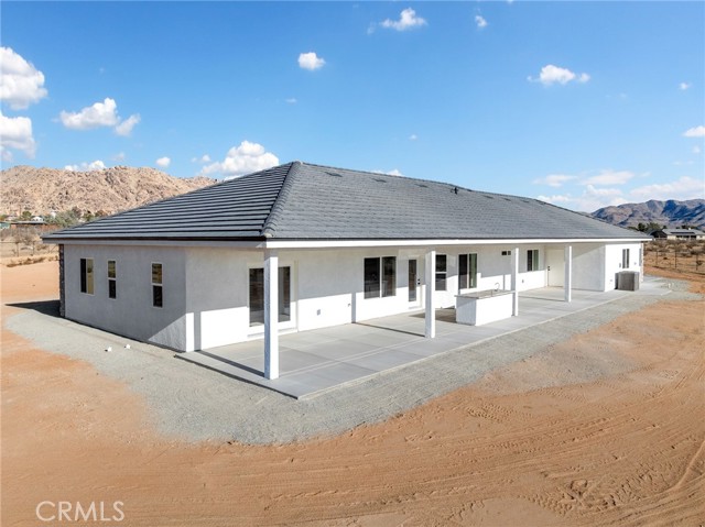 16944 Pauhaska Road, Apple Valley CA: https://media.crmls.org/medias/cbf8846e-a8ed-4c32-a0df-bbd7f17c3a7a.jpg