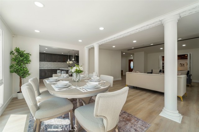 Detail Gallery Image 4 of 22 For 7272 W 90th St, Los Angeles,  CA 90045 - 4 Beds | 3 Baths