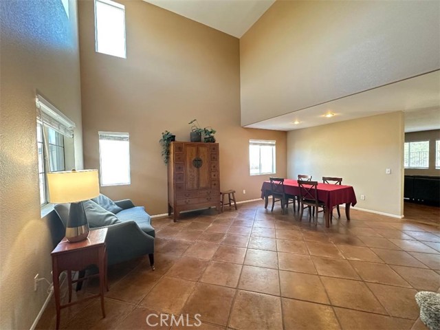 33667 Abbey Road, Temecula CA: https://media.crmls.org/medias/cbfa0177-9883-49e5-8608-34b2f985cfdb.jpg