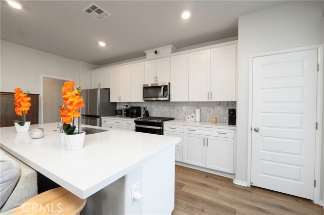 Detail Gallery Image 11 of 39 For 28246 Heirloom Drive #139,  Temecula,  CA 92591 - 4 Beds | 2/1 Baths