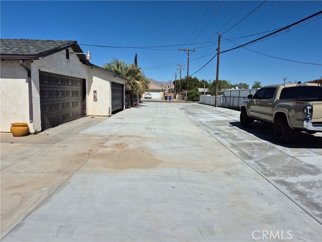 Detail Gallery Image 1 of 18 For 13508 Algonquin Rd #3,  Apple Valley,  CA 92308 - 2 Beds | 2 Baths