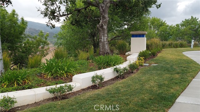 21107 Oakleaf Canyon Drive, Newhall CA: https://media.crmls.org/medias/cbfb3725-b417-4a73-a5d9-ccebf717a2fe.jpg