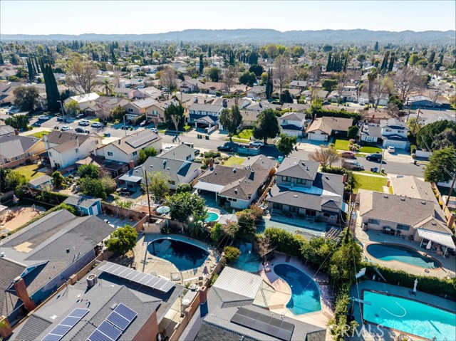 Detail Gallery Image 25 of 28 For 19833 Blythe St, Winnetka,  CA 91306 - 3 Beds | 2 Baths