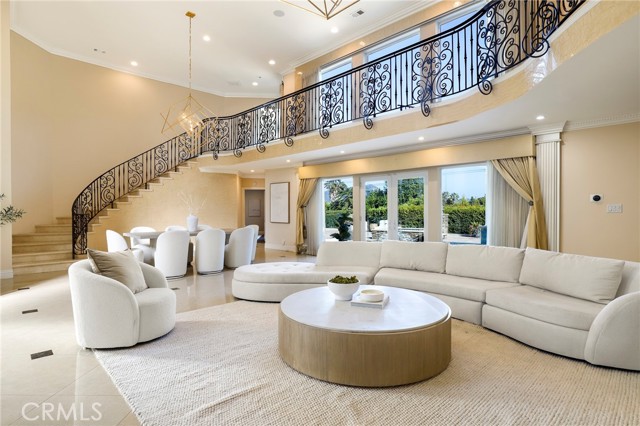 3654 Wrightwood Dr, Studio City CA: https://media.crmls.org/medias/cbfb9616-3fee-405f-8d5a-f782aee17c7f.jpg