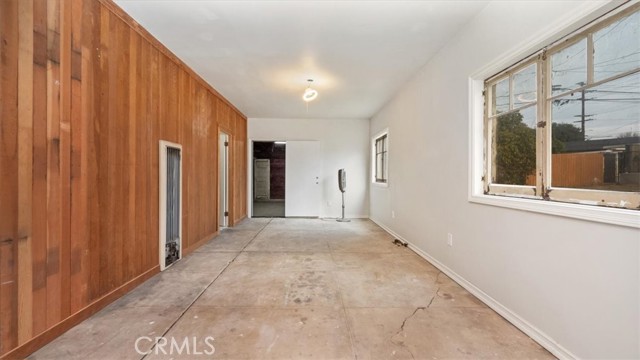 Detail Gallery Image 15 of 21 For 15849 San Jose Ave, La Puente,  CA 91744 - 5 Beds | 2/1 Baths