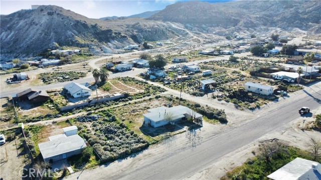 Detail Gallery Image 5 of 16 For 13621 Cedar St, Trona,  CA 93562 - 3 Beds | 1 Baths