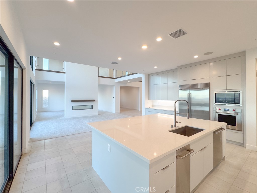 MLS #OC25257810 image #11