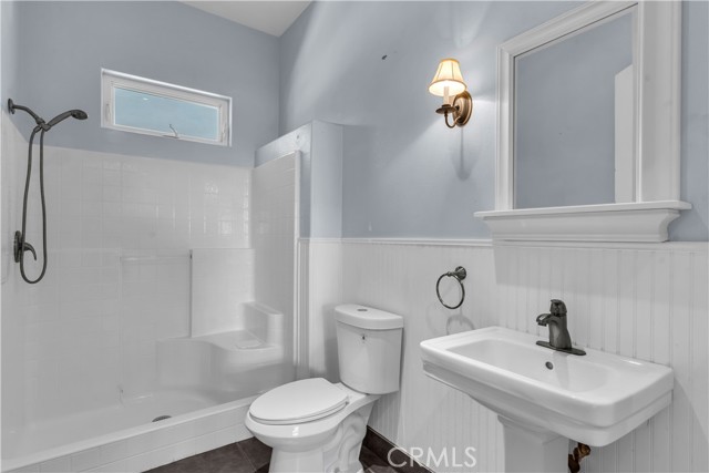 Detail Gallery Image 15 of 34 For 10234 10234 Clover Dr, Oak Hills,  CA 92344 - 4 Beds | 4 Baths