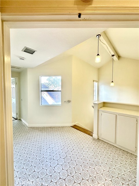 Detail Gallery Image 15 of 26 For 19 Dartmouth, Irvine,  CA 92612 - 2 Beds | 2/1 Baths