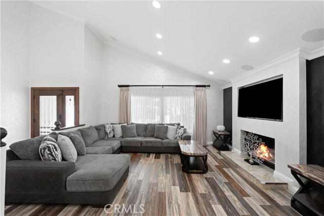 25515 Novela Way, Valencia CA: https://media.crmls.org/medias/cbfe56a5-abe7-4a3b-8860-5898ea2a43ec.jpg