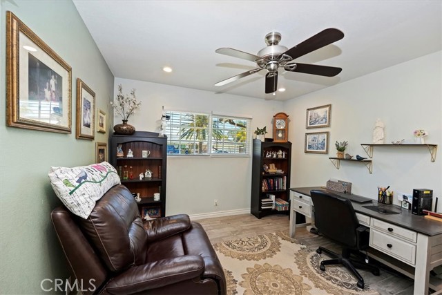 Detail Gallery Image 12 of 54 For 2447 Grove Ave, Corona,  CA 92882 - 5 Beds | 3/1 Baths