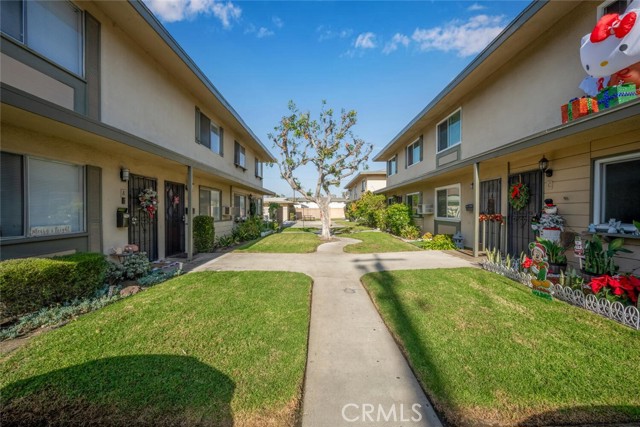 Detail Gallery Image 36 of 40 For 8798 Valley View #B,  Buena Park,  CA 90620 - 2 Beds | 1/1 Baths