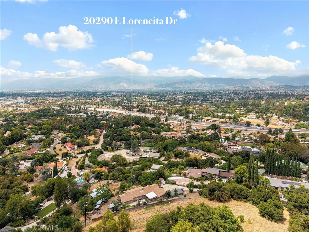 https://media.crmls.org/medias/cbff9625-2383-4858-b76d-3b9cd8170d5f.jpg?preset=X-Large