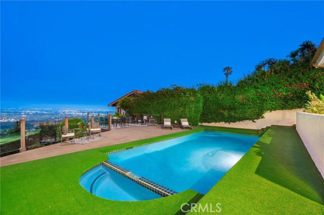 952 Via Del Monte, Palos Verdes Estates CA: https://media.crmls.org/medias/cc016ca2-96dd-4c5f-9aa4-a25fca4d57f4.jpg