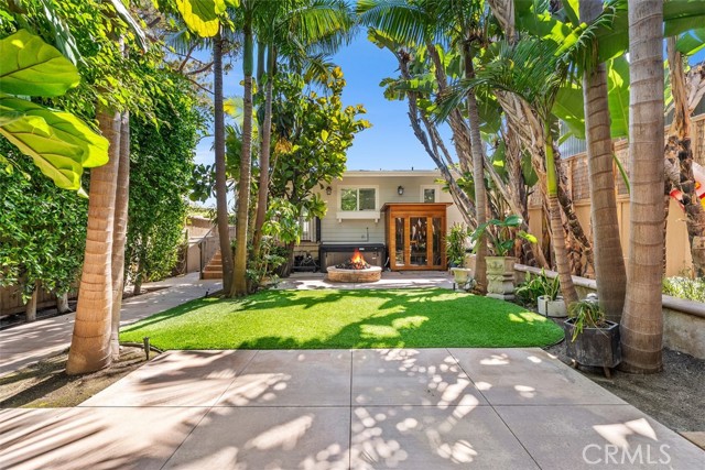 31719 Coast Highway, Laguna Beach CA: https://media.crmls.org/medias/cc021b7d-22e3-4c43-9cf8-b70819f86448.jpg
