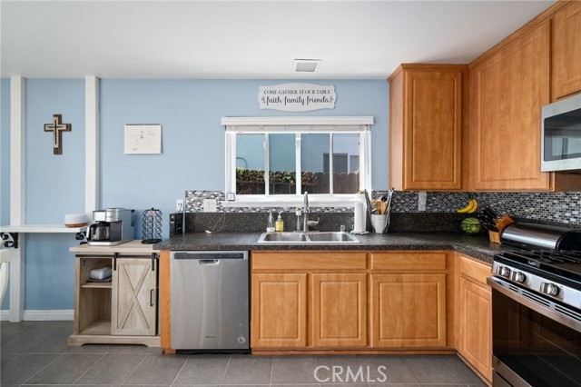 Detail Gallery Image 11 of 25 For 23971 Sprig St, Mission Viejo,  CA 92691 - 3 Beds | 2 Baths