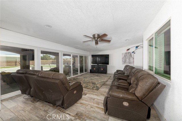 24625 Ledbury Road, Oro Grande CA: https://media.crmls.org/medias/cc04eac2-8f7e-4909-8a5a-d9600de25734.jpg