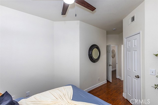 1010 S Gibraltar Avenue, Anaheim CA: https://media.crmls.org/medias/cc05a4a3-4735-42fa-aff8-38c712c99ce6.jpg