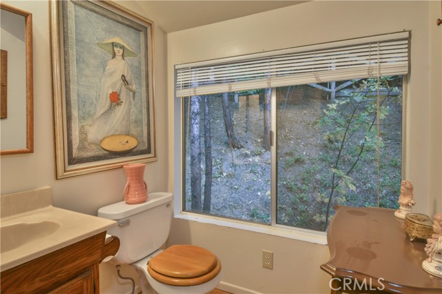 Detail Gallery Image 27 of 48 For 263 S State Highway 173, Lake Arrowhead,  CA 92352 - 6 Beds | 6 Baths