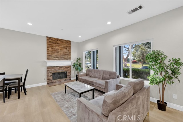 Detail Gallery Image 13 of 71 For 25544 Portola, Loma Linda,  CA 92354 - 3 Beds | 2/1 Baths