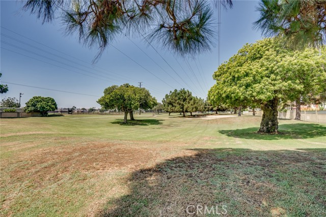 19202 Hickory Lane, Huntington Beach CA: https://media.crmls.org/medias/cc06f5b7-6d24-4e79-a0b4-1738f46717e5.jpg