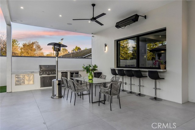 Detail Gallery Image 45 of 75 For 22745 Califa St, Woodland Hills,  CA 91367 - 5 Beds | 4 Baths