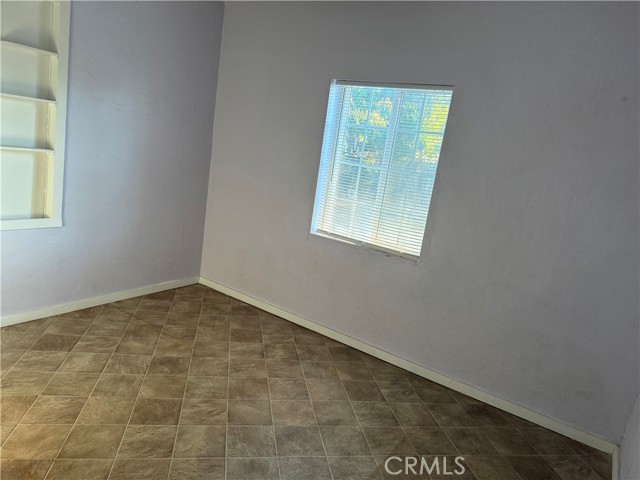 Detail Gallery Image 7 of 13 For 3718 Byron, Corona,  CA 92879 - 3 Beds | 1 Baths