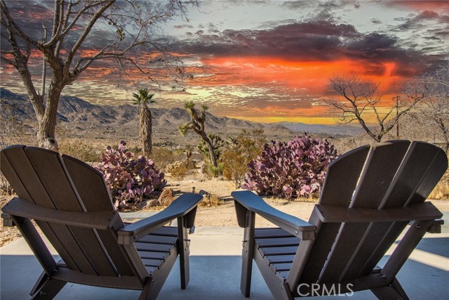 Detail Gallery Image 4 of 43 For 8575 Lobo Pass Rd, Joshua Tree,  CA 92252 - 2 Beds | 2 Baths