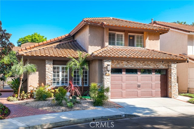 25 Entrada, Irvine, CA 92620