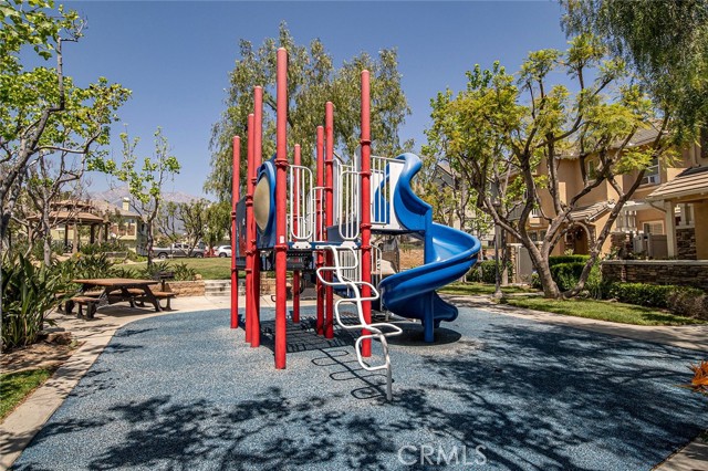7725 Hess Place, Rancho Cucamonga CA: https://media.crmls.org/medias/cc083f29-95d5-4306-80be-455c17ab12af.jpg