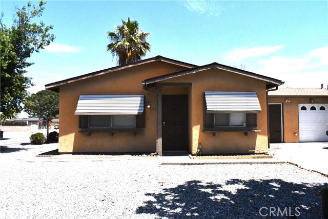 1956 Calle Arboleda, Hemet CA: https://media.crmls.org/medias/cc0855bc-7afb-4cda-8ffd-917fedb719b8.jpg