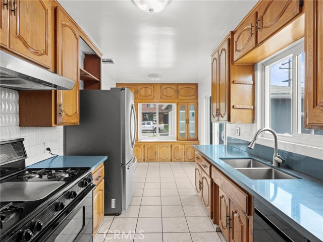 Detail Gallery Image 9 of 41 For 14808 Condon Ave, Lawndale,  CA 90260 - – Beds | – Baths