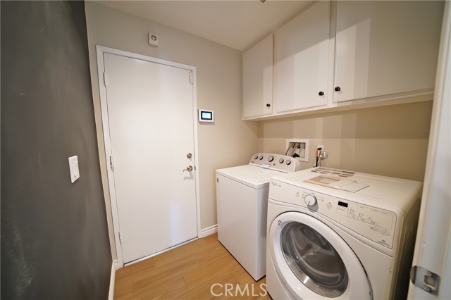 28321 Evergreen Lane, Saugus CA: https://media.crmls.org/medias/cc08ece8-28df-4820-b1ad-56490e0aaeff.jpg