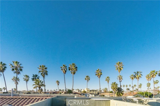 206 Calle Miramar, Redondo Beach, California 90277, 4 Bedrooms Bedrooms, ,3 BathroomsBathrooms,Residential,Sold,Calle Miramar,SB17021229