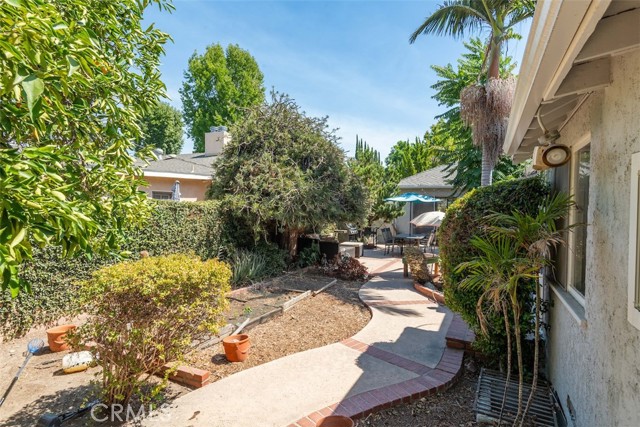 Detail Gallery Image 29 of 36 For 4603 Longridge, Sherman Oaks,  CA 91423 - 3 Beds | 2 Baths