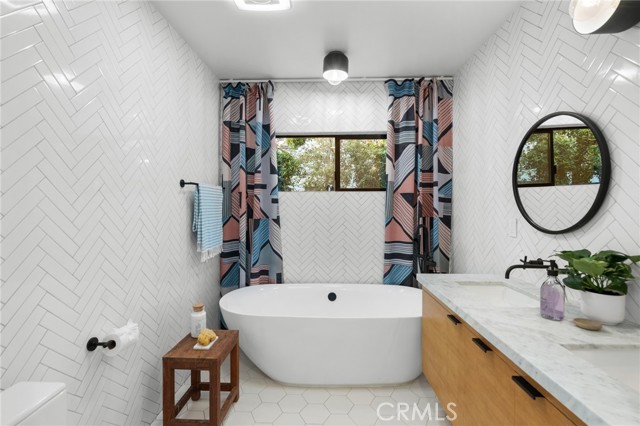 Detail Gallery Image 33 of 65 For 1079 San Jose Ave, Burbank,  CA 91501 - 4 Beds | 3/1 Baths