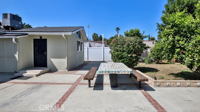 Detail Gallery Image 13 of 42 For 15841 Marlin Pl, Van Nuys,  CA 91406 - 2 Beds | 2 Baths