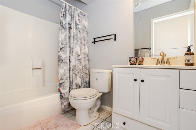 Detail Gallery Image 10 of 24 For 12446 Herrick, Sylmar,  CA 91342 - 6 Beds | 3 Baths