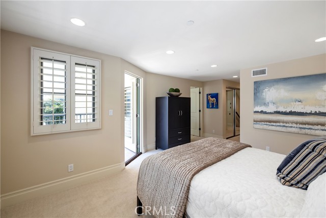 429 21st Place, Manhattan Beach, California 90266, 3 Bedrooms Bedrooms, ,3 BathroomsBathrooms,Residential,Sold,21st,SB22099322