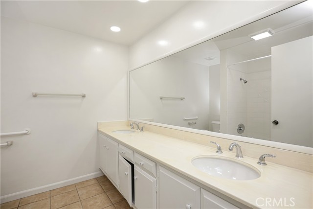 Detail Gallery Image 29 of 50 For 15552 Sunburst Ln, Huntington Beach,  CA 92647 - 4 Beds | 2 Baths